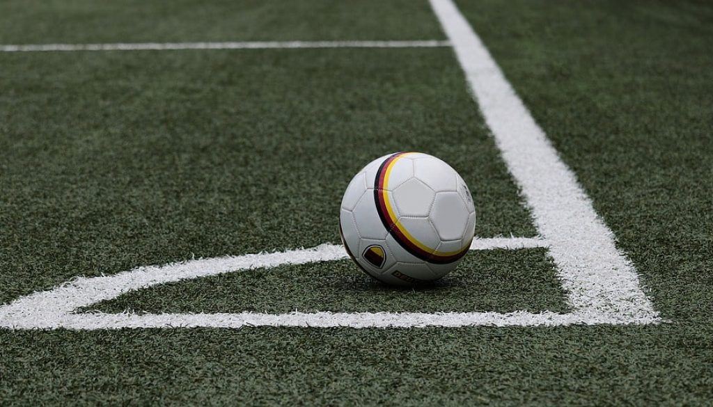 football-3471402_960_720-min